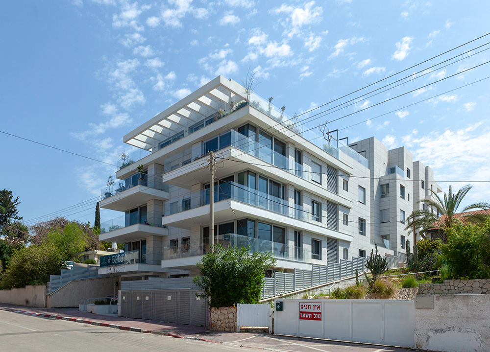 הרצליה ב׳ דירת דופלקס גן בפרויקט נורדאו 10 למכירה - רז נכסי יוקרה
