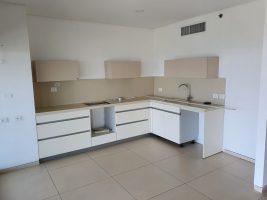 פארק צמרת דירה למכירה בבנין מעולה ויוקרתי