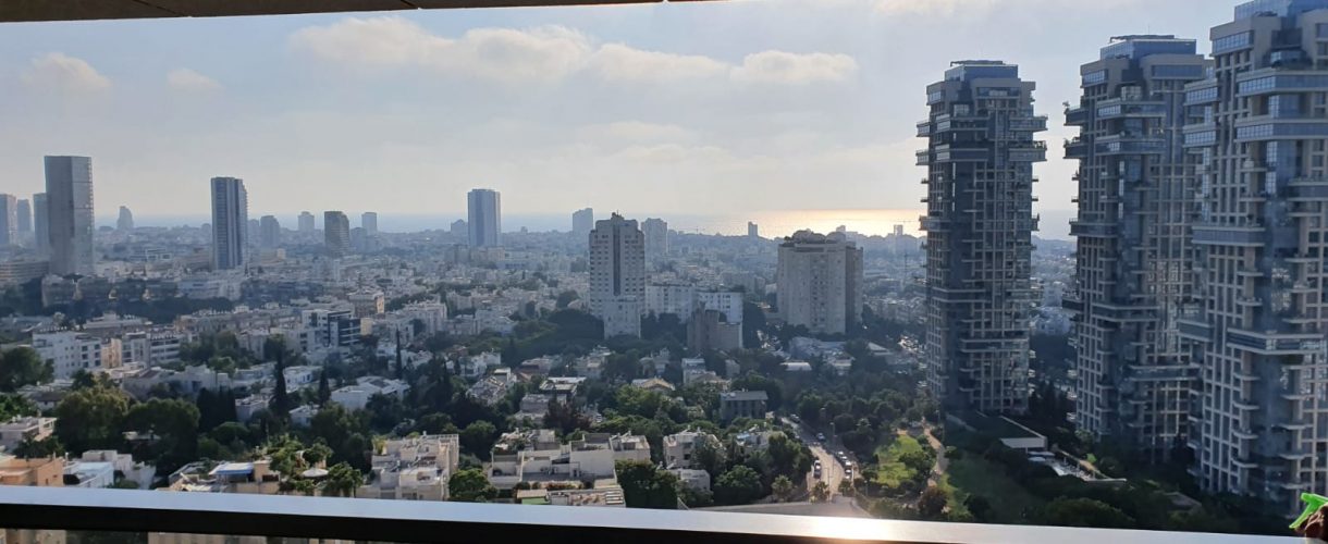 פארק צמרת דירה למכירה בבנין מעולה ויוקרתי