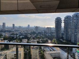 פארק צמרת דירה למכירה בבנין מעולה ויוקרתי