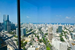 מידטאון דירת 5 חדרים מרוהטת להשכרה / תקופות קצרות
