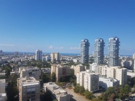 פארק צמרת בבניין מפואר דירת 5 חדרים על חצי קומה להשכרה