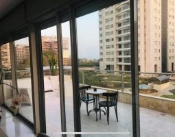 סביוני רמת אביב דירת 5.5 חדרים במדורגים להשכרה