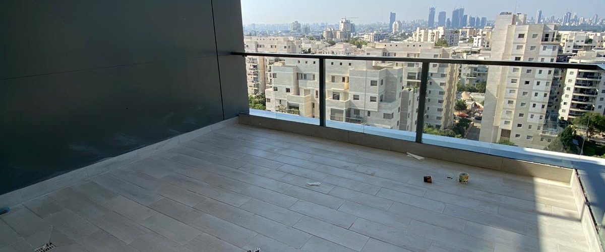 נווה גן מיני פנטאהוז חדש של 6 חדרים למכירה