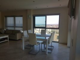 אוקיאנוס במרינה דירת 3.5 חדרים מרוהטת להשכרה