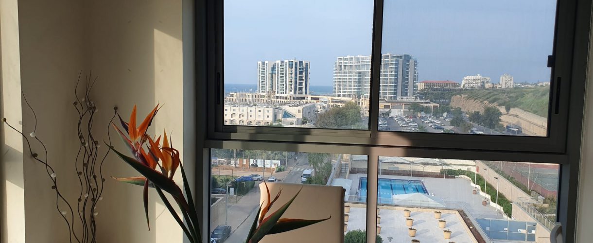 אוקיאנוס במרינה דירת 3.5 חדרים מרוהטת להשכרה