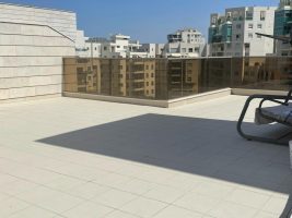 הגוש הגדול פנטהאוז מרוהט להשכרה