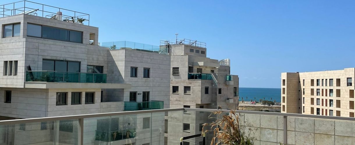 הגוש הגדול מיני פנטהאוז להשכרה