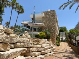 הרצליה פיתוח בית להשכרה במיקום פריים לוקיישן