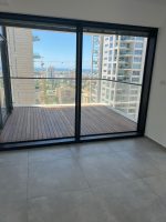 פארק צמרת מגדלי רום דירת 5 חדרים להשכרה