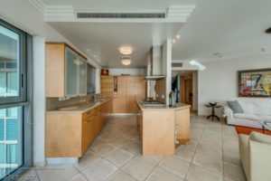 אוקיאנוס במרינה דירת 3.5 חדרים מרוהטת להשכרה