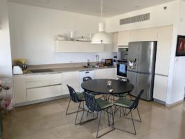 פארק צמרת מגדל W בוטיק דירת 5 חדרים + מרפסת להשכרה