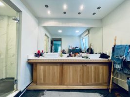 הרצליה פיתוח בית משופץ מהיסוד למכירה