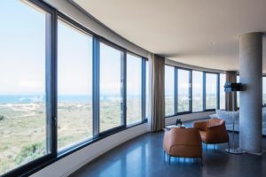 בלו מיני פנטהאוז 5.5 חדרים מרוהט חלקי להשכרה