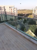 הגוש הגדול דירת 5 חדרים ענקית להשכרה