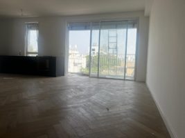 תל אביב אזור כיכר המדינה דירת 4 חדרים להשכרה