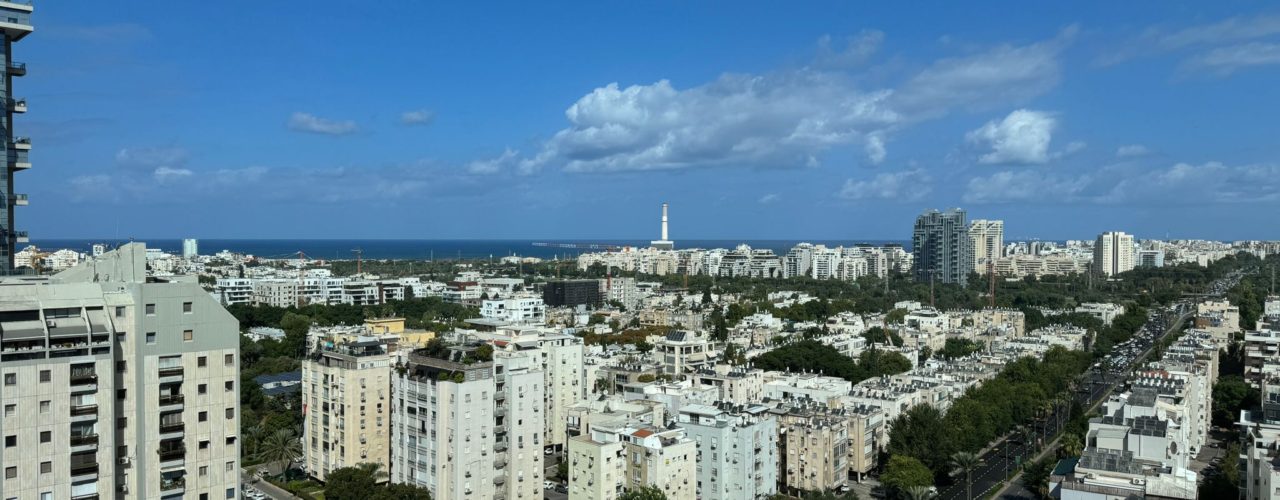 פארק צמרת מגדלי יו דירת 3.5 חדרים להשכרה
