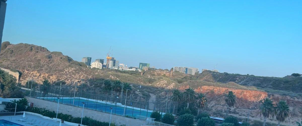 לגונה מרינה הרצליה דירת 3 חדרים להשכרה