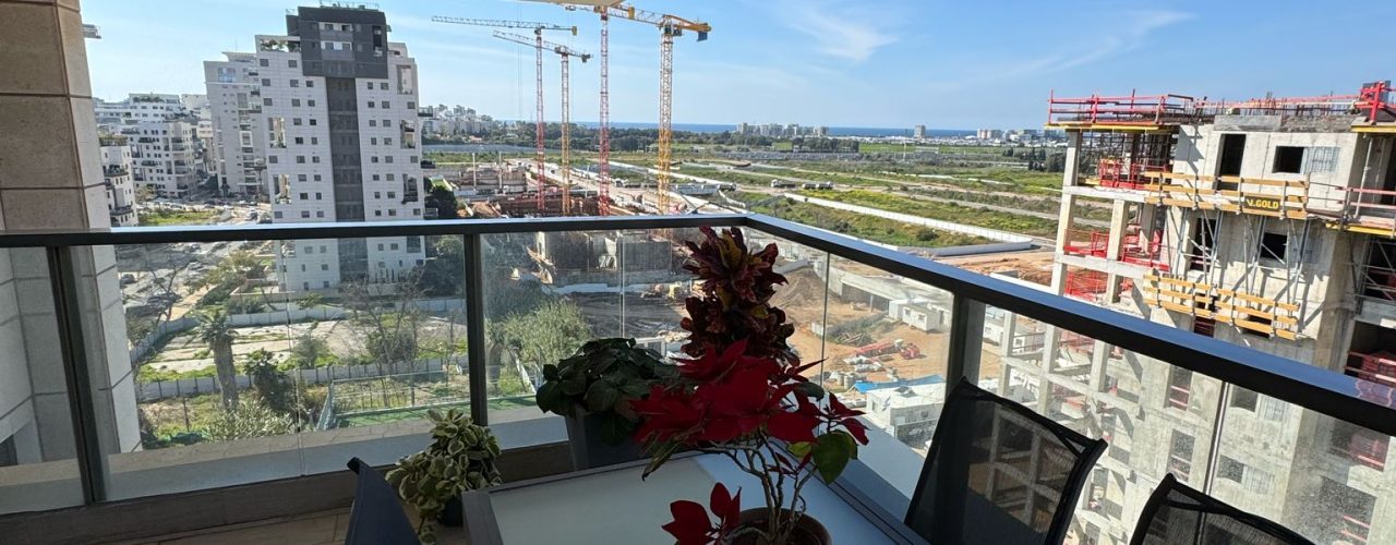 נווה גן דירת 5 חדרים למכירה בבנין יוקרתי חדש