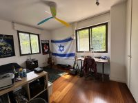 הרצליה פיתוח בית 5 חדרים עם גינה גדולה להשכרה
