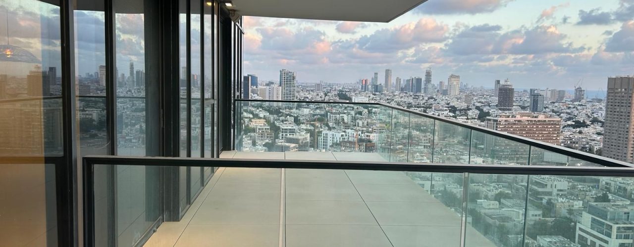 הצפון הישן פנטהאוז ענק 5 חדרים להשכרה / למכירה