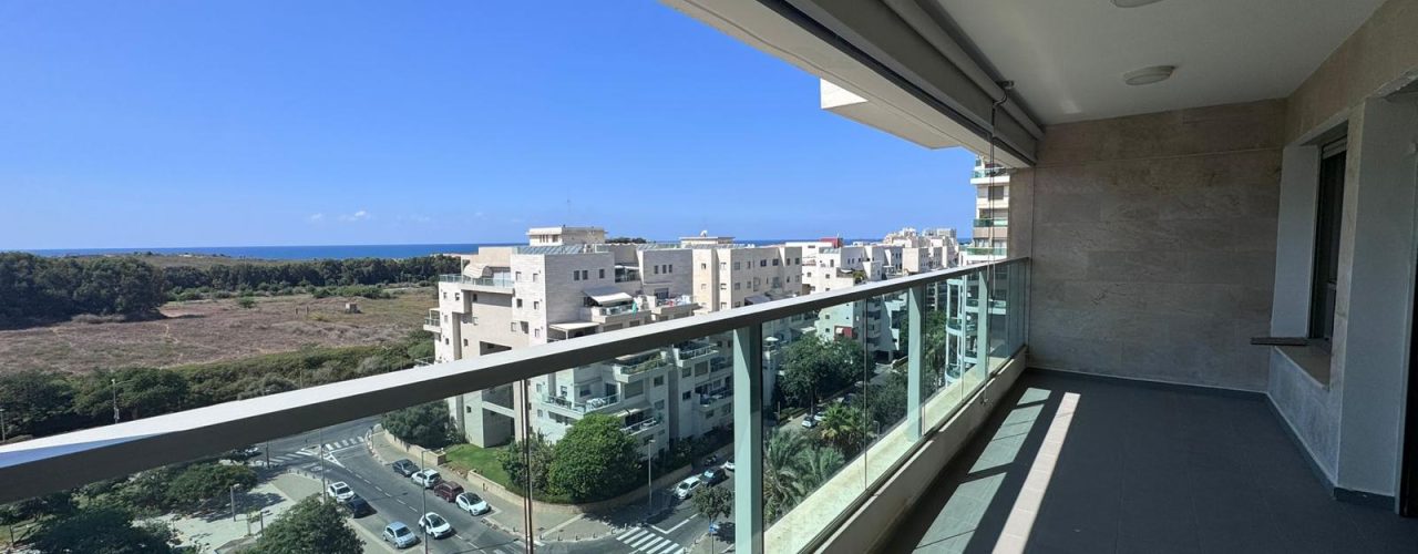 גימל החדשה דירת יוקרה 5 חדרים שהפכו ל-4 להשכרה