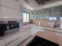 גימל החדשה דירת יוקרה 5 חדרים שהפכו ל-4 להשכרה