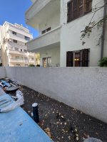 אחד העם בבנין חדש דירת גן למכירה
