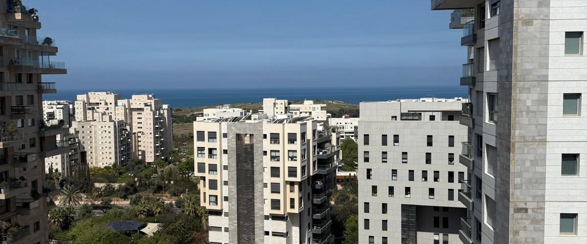 רמת אביב גימל דירת 5 חדרים להשכרה