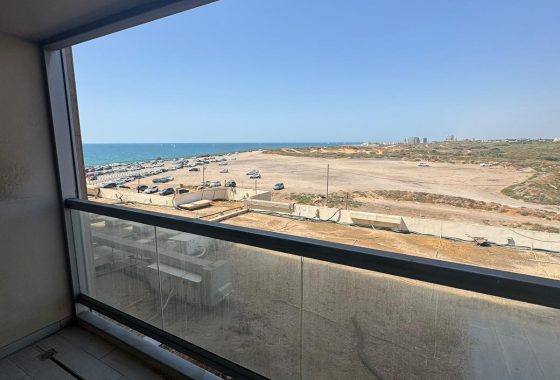 מלון מנדרין דירת סטודיו עם נוף לים למכירה