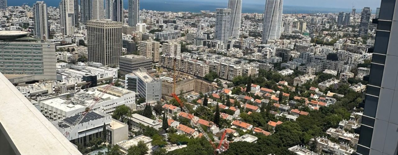 מידטאון דירת 3 חדרים מרוהטת מלא להשכרה