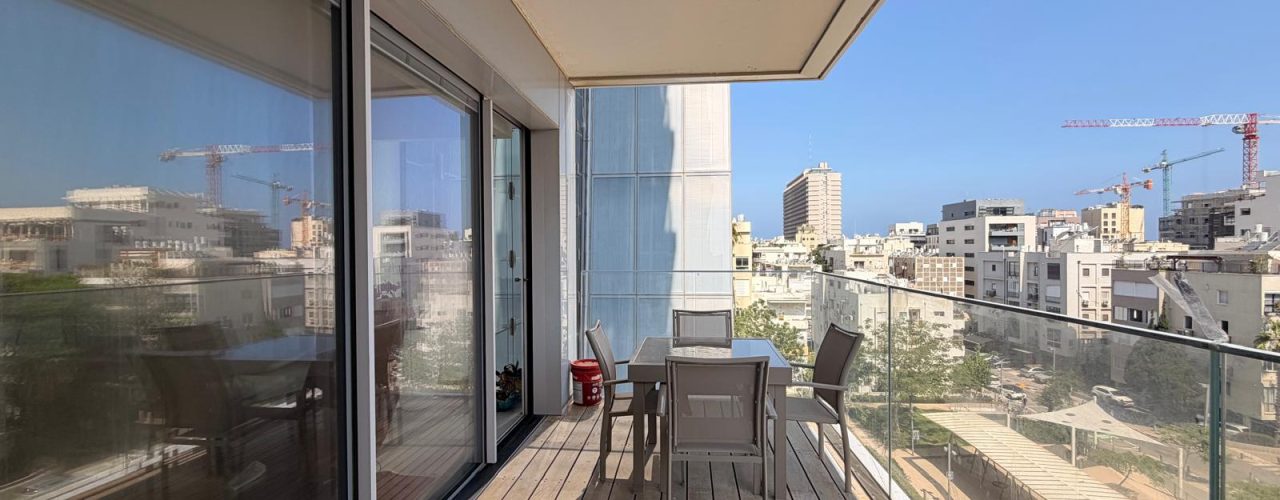 ארלוזרוב 17 דירת 4.5 חדרים להשכרה