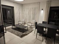 רחוב הירקון ת״א דירת 2.5 חדרים מרוהטת להשכרה