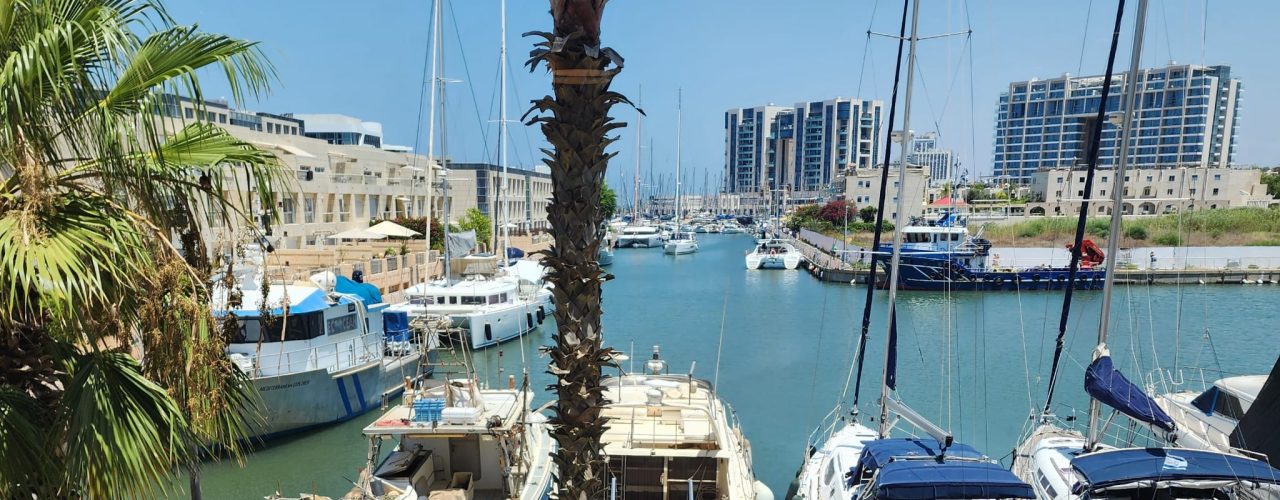 לגונה במרינה דירת 2 חדרים להשכרה בבלעדיות