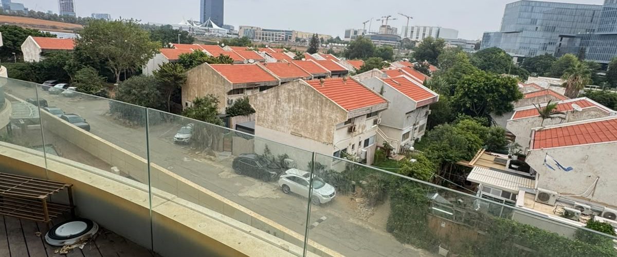 מגדלי בלו דירת 3 חדרים למכירה בבלעדיות