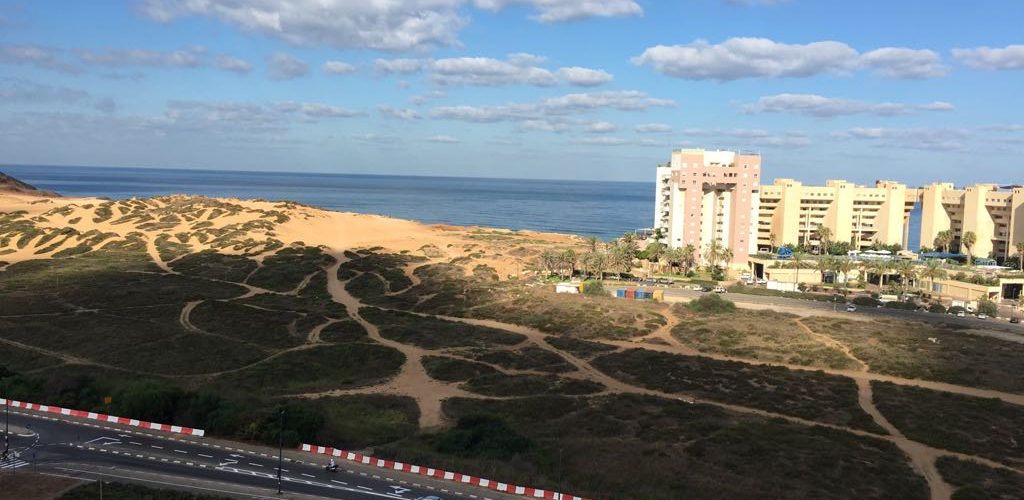 פנטאהוז למכירה / להשכרה במגדלי נאמן עם נוף מדהים לים